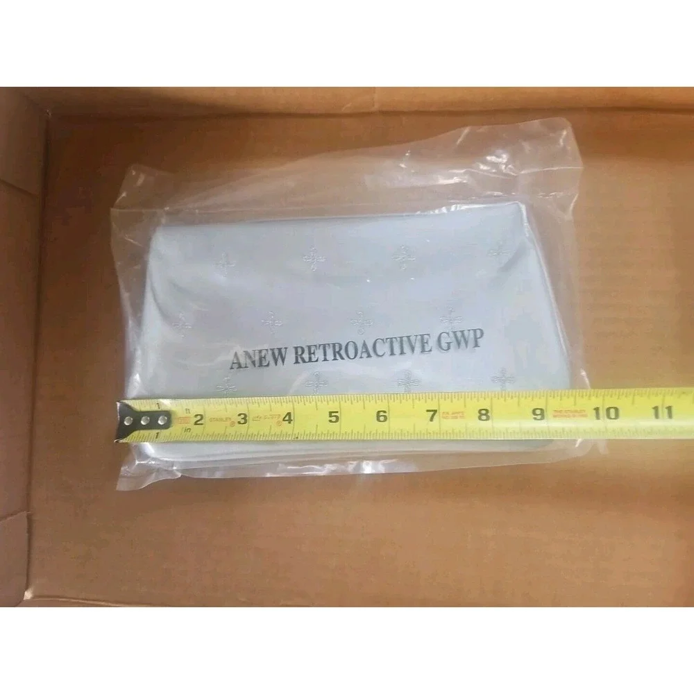 Avon ANEW Retroactive GWP Silver Makeup Bag c2000‎